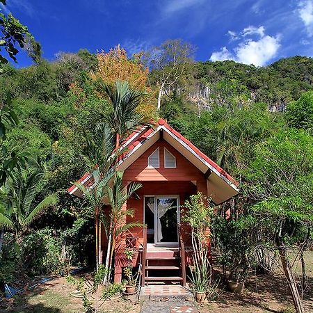 Langu Phupha Resort Satun Bagian luar foto