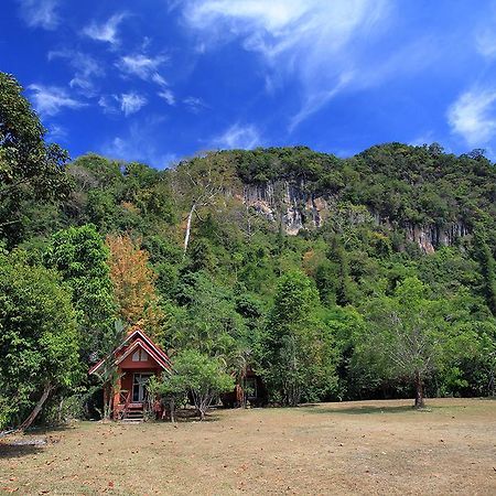 Langu Phupha Resort Satun Bagian luar foto