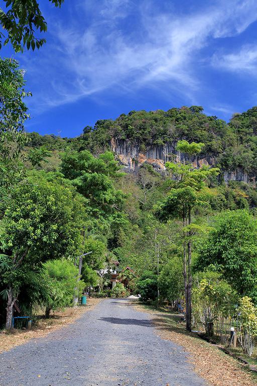 Langu Phupha Resort Satun Bagian luar foto